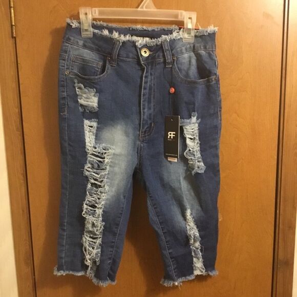 Denim - Red Fox Medium Wash Distressed Destroyed Bermuda Shorts Jeans L